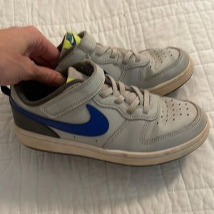Nike Courtyard kicks with Velcro size 2